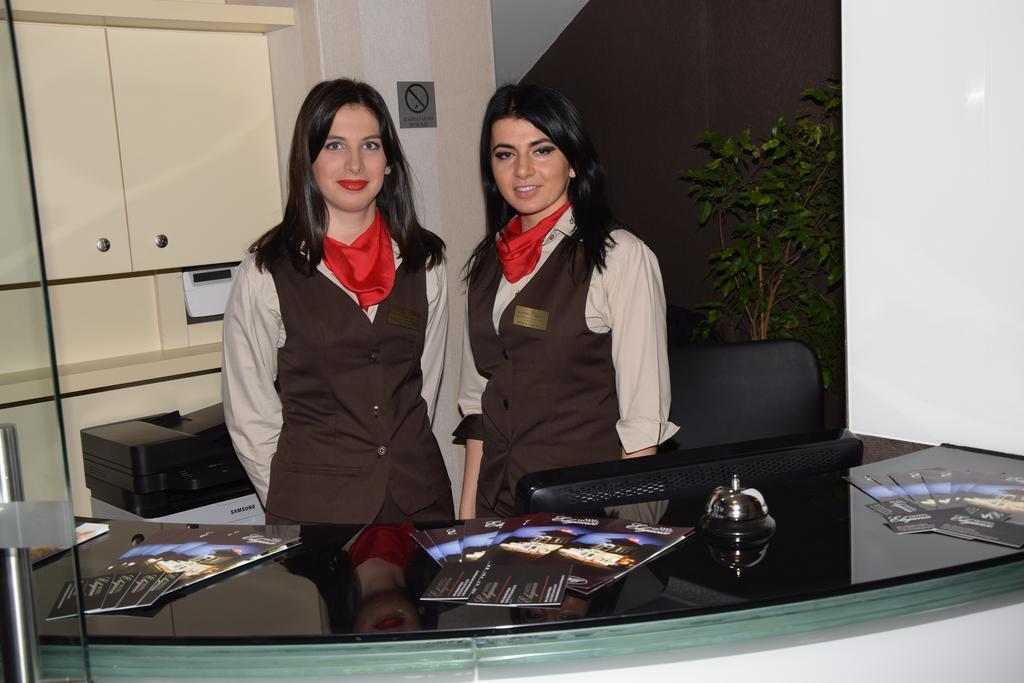 Hotel Elegance Ilidža Kültér fotó