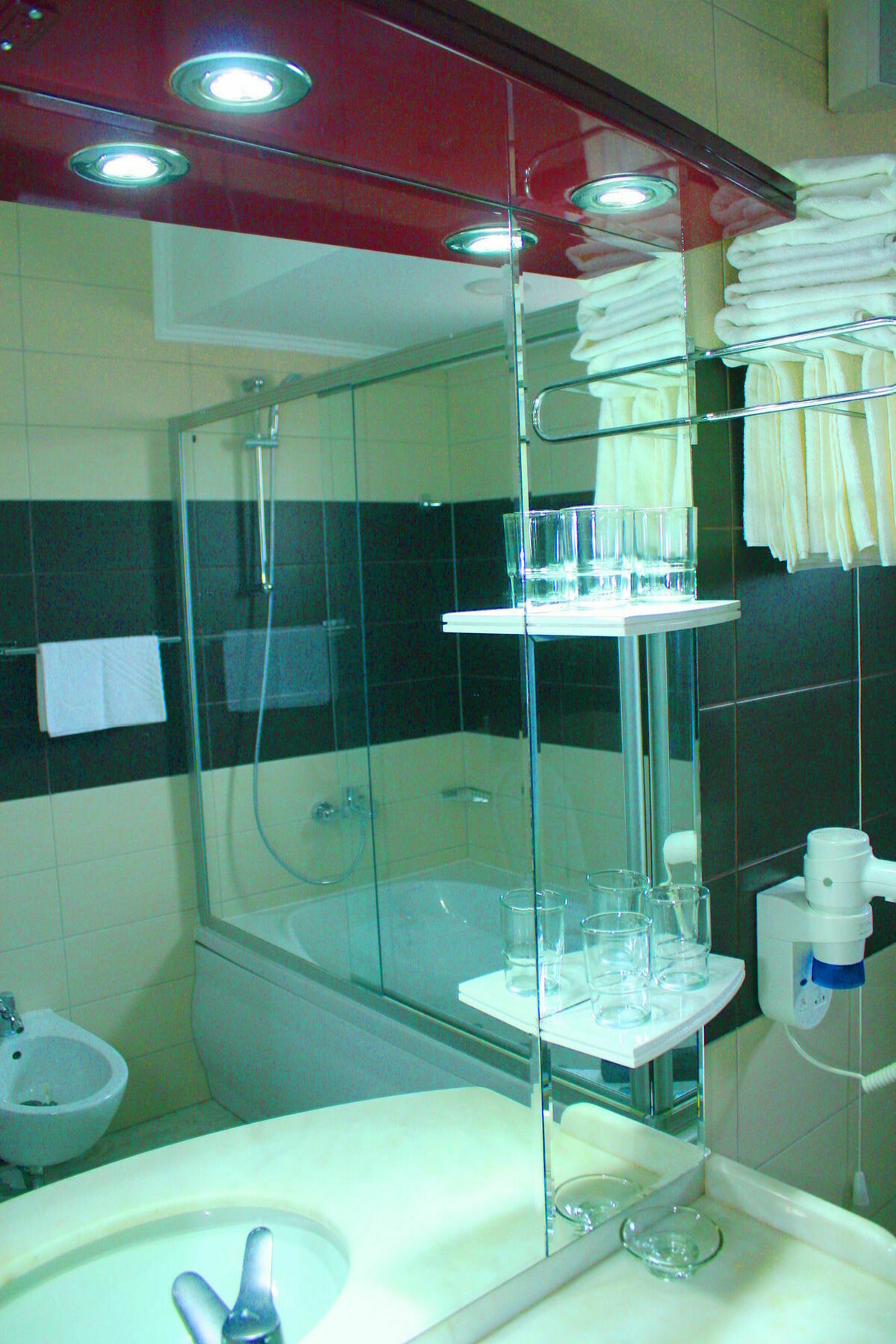 Hotel Elegance Ilidža Kültér fotó